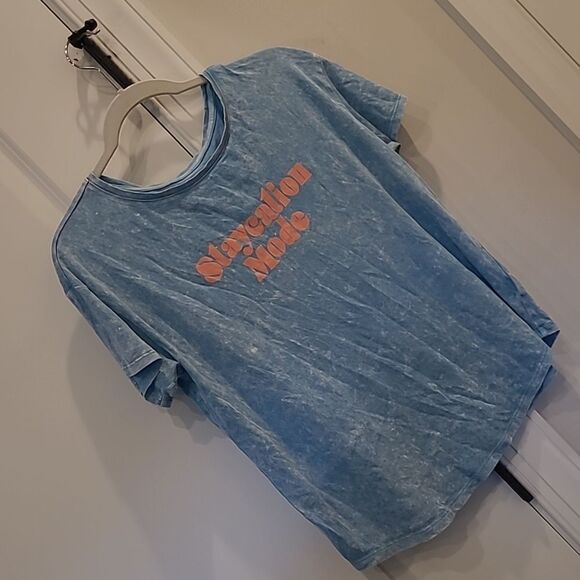 Old Navy sz S distressed color "stacation mode" t-shirt - Picture 1 of 6
